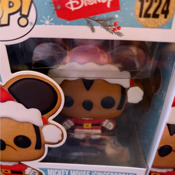 Disney Mickey and Minnie funko pop gingerbread - Picture 3 of 3